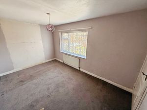 Bedroom- click for photo gallery